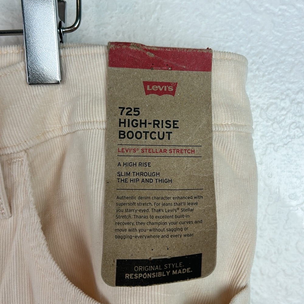 NWT Levi's 725 HIGH RISE BOOTCUT CORDUROY WOMEN'S PANTS Whitecap 34 x 30 - Picture 6 of 10